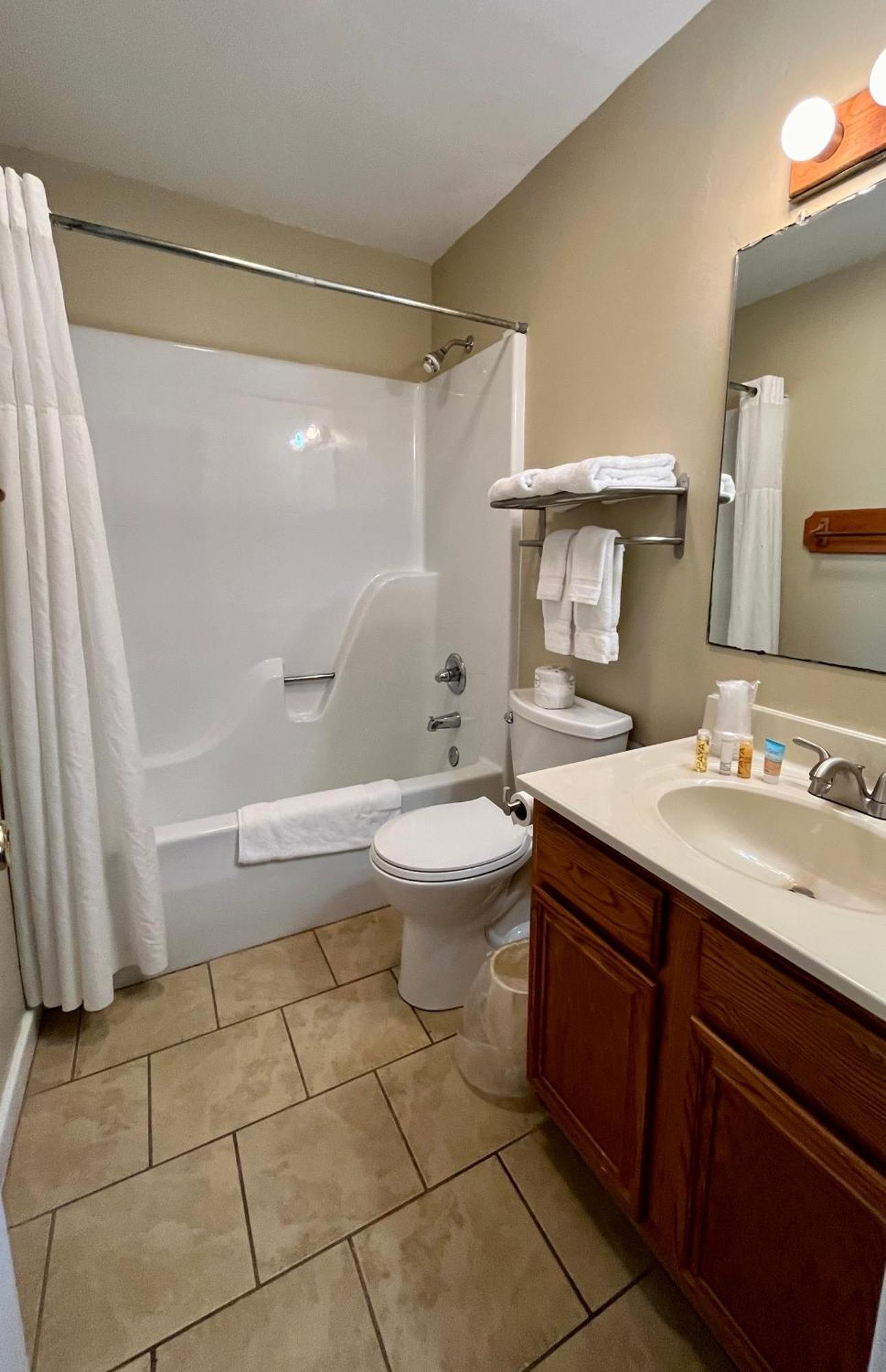 Cape Hatteras Motel Бакстон Экстерьер фото